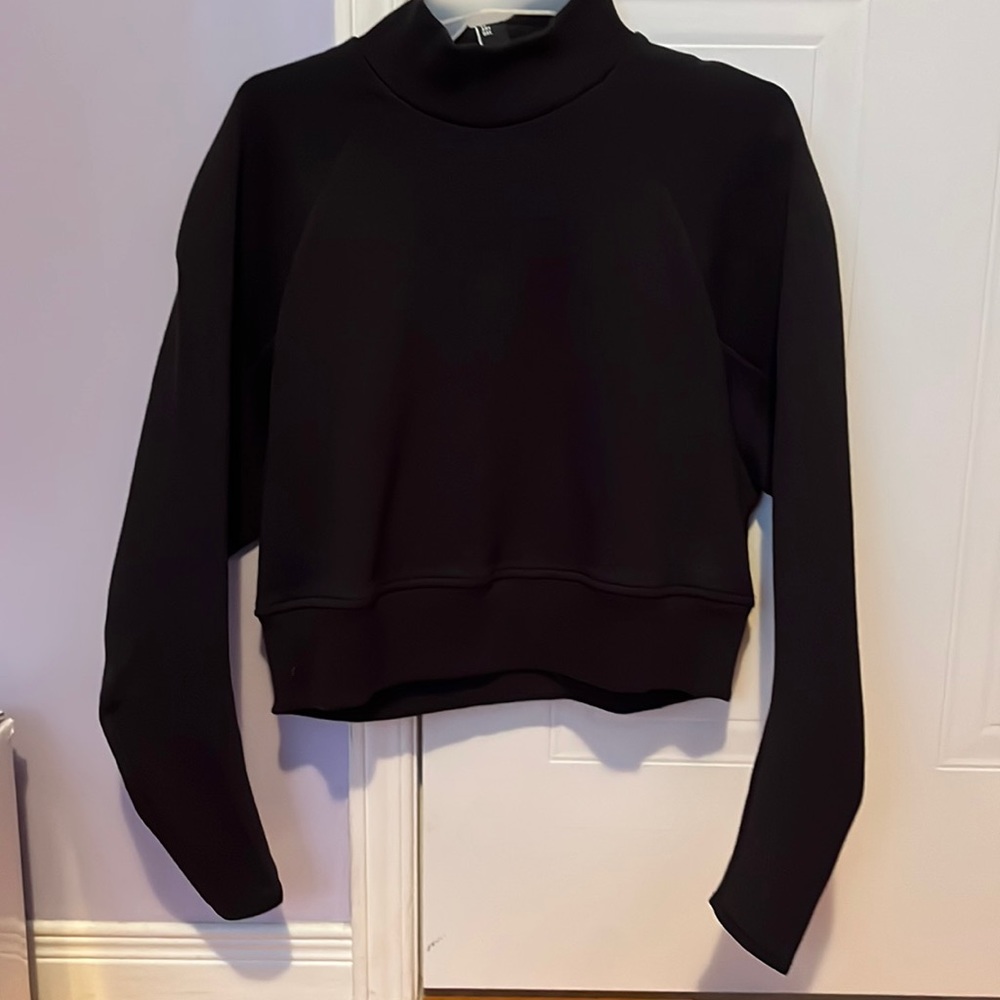 Women’s Adidas crew neck NWT